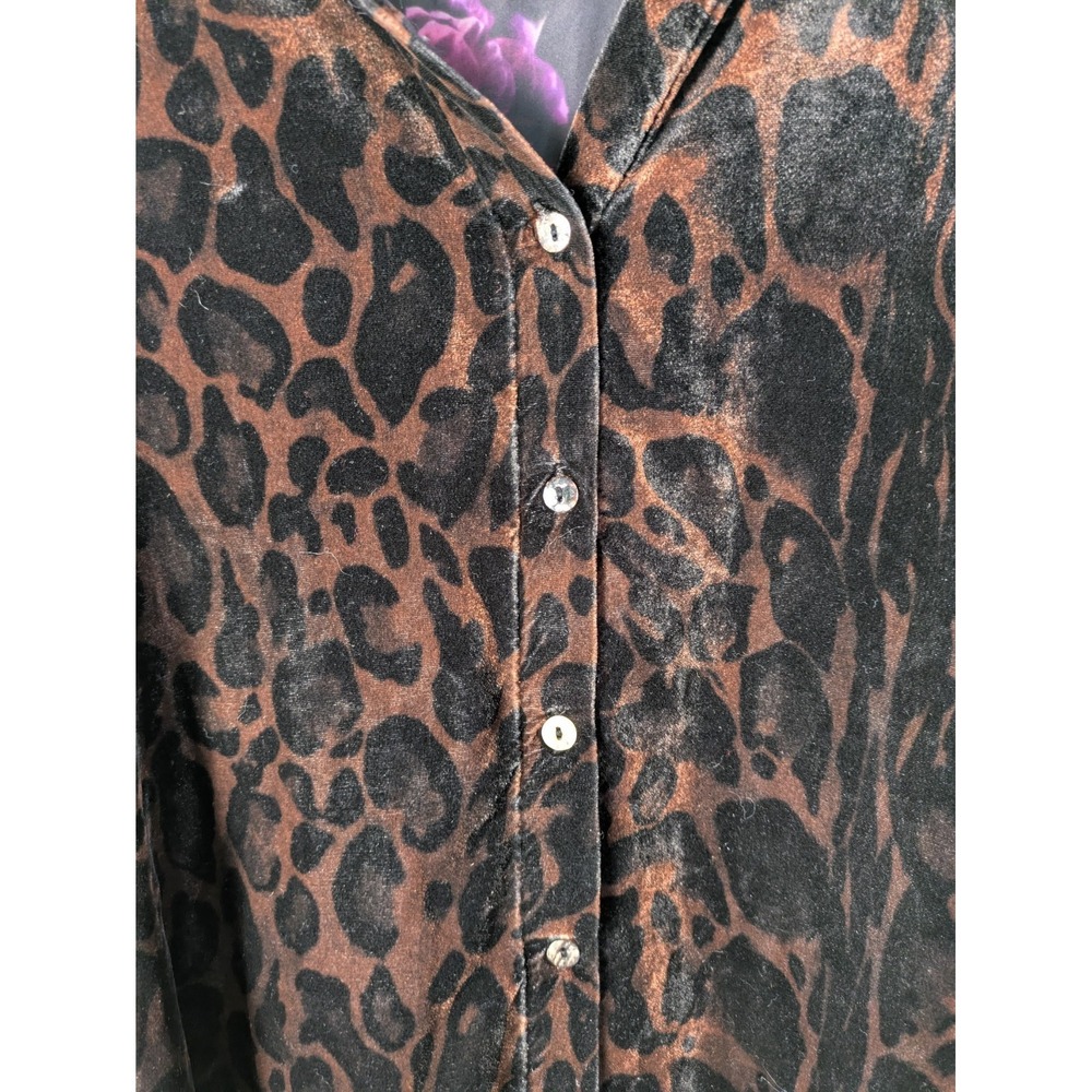 Johnny Was Velvet Leopard & Floral Long Sleeve Button Up Shirt Top M READ - Picture 3 of 8